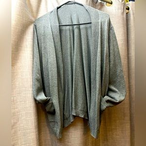 89th & Madison, LG, Grey Shawl/Cardigan